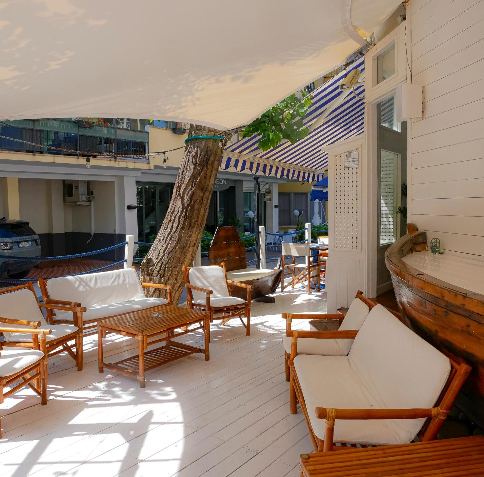 Sirena Boutique Hotel Gabicce Mare Bagian luar foto