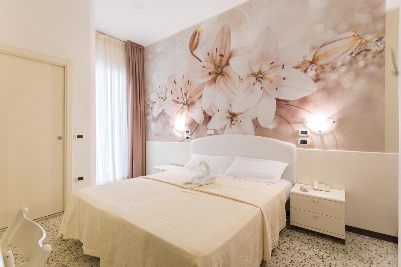 Sirena Boutique Hotel Gabicce Mare Bagian luar foto