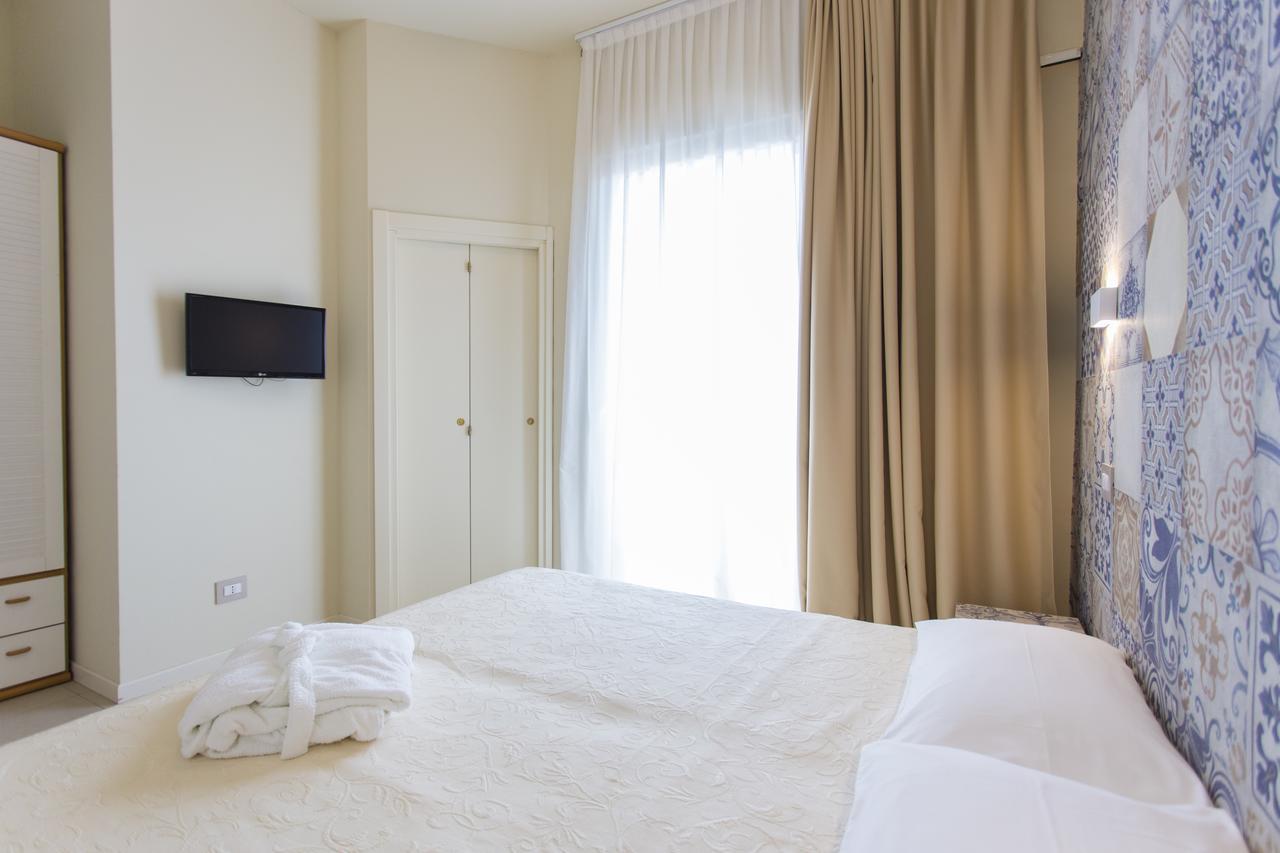 Sirena Boutique Hotel Gabicce Mare Bagian luar foto