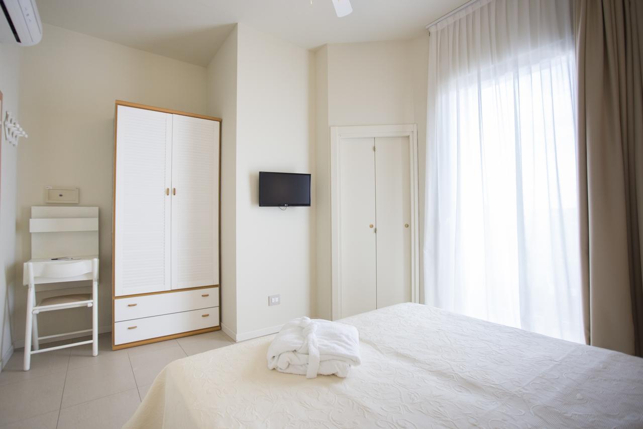 Sirena Boutique Hotel Gabicce Mare Bagian luar foto