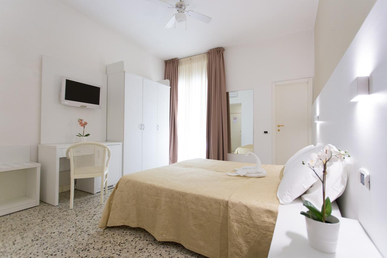 Sirena Boutique Hotel Gabicce Mare Bagian luar foto